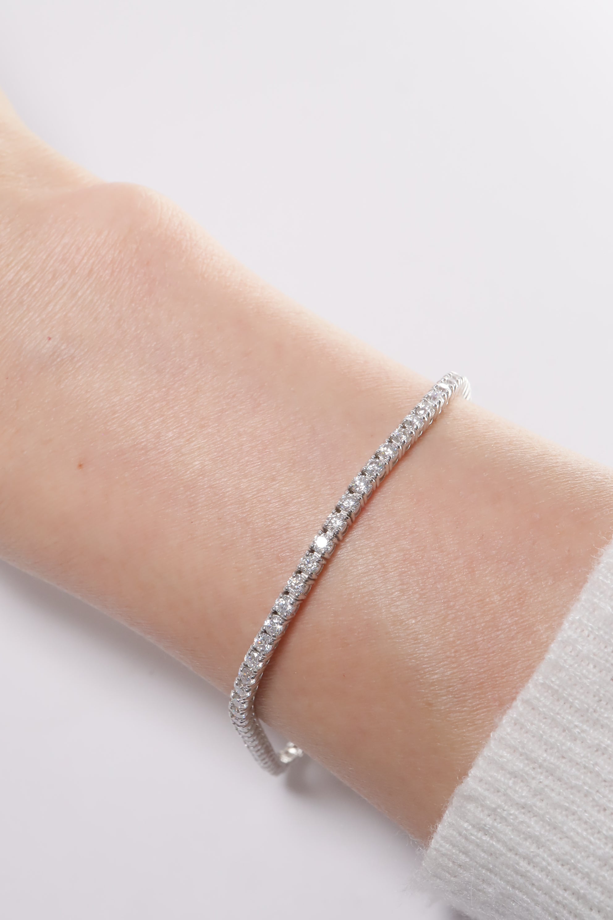 14K Solid White Gold 2.1mm Lab Rectangle Cut Tennis Bracelet - Pretty At Sam