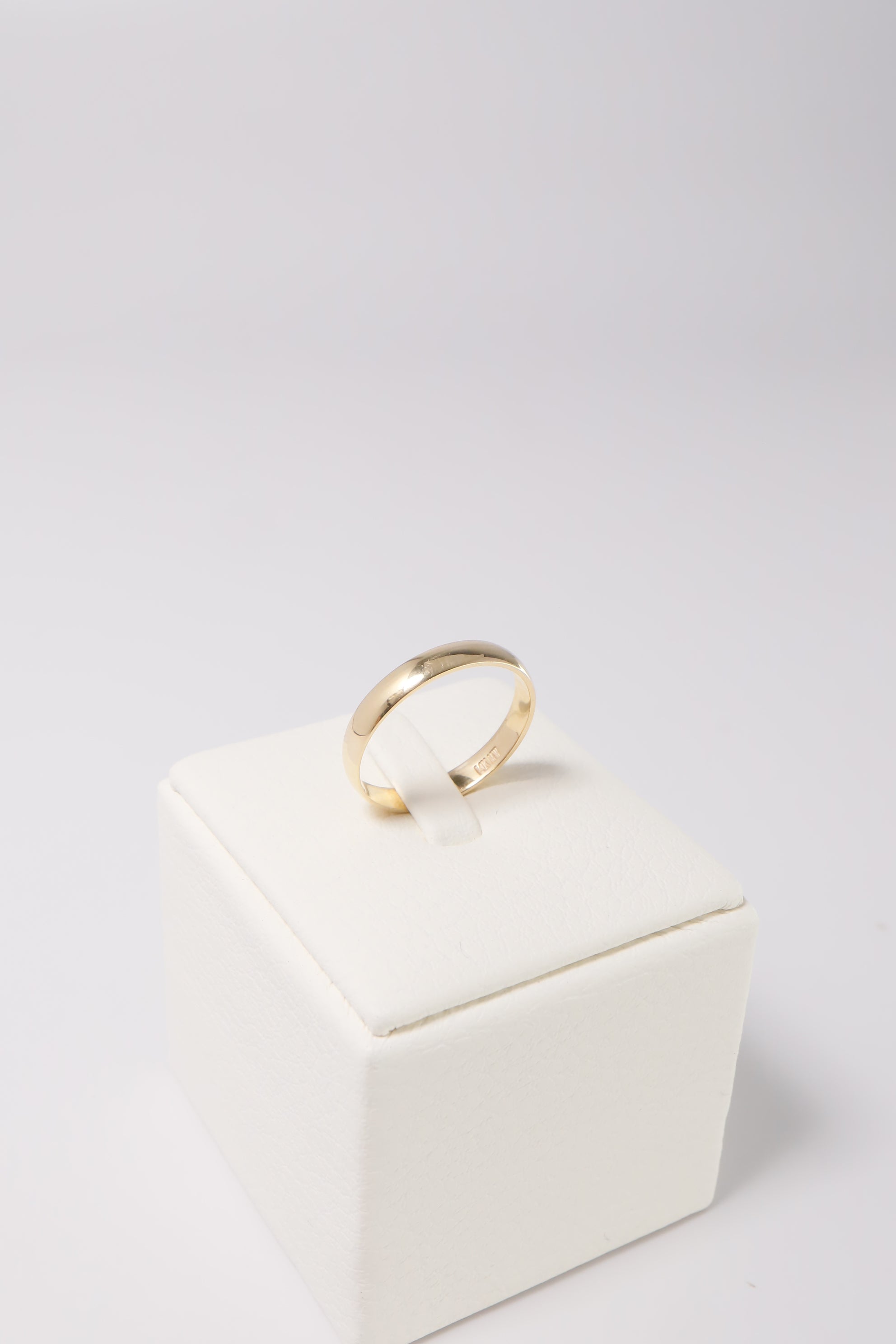 14K Solid Gold 3mm Simple Round Cut Couple Ring - Pretty At Sam
