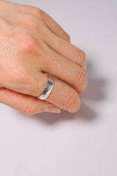 14K Solid White Gold 5mm Simple Round Cut Couple Ring - Pretty At Sam