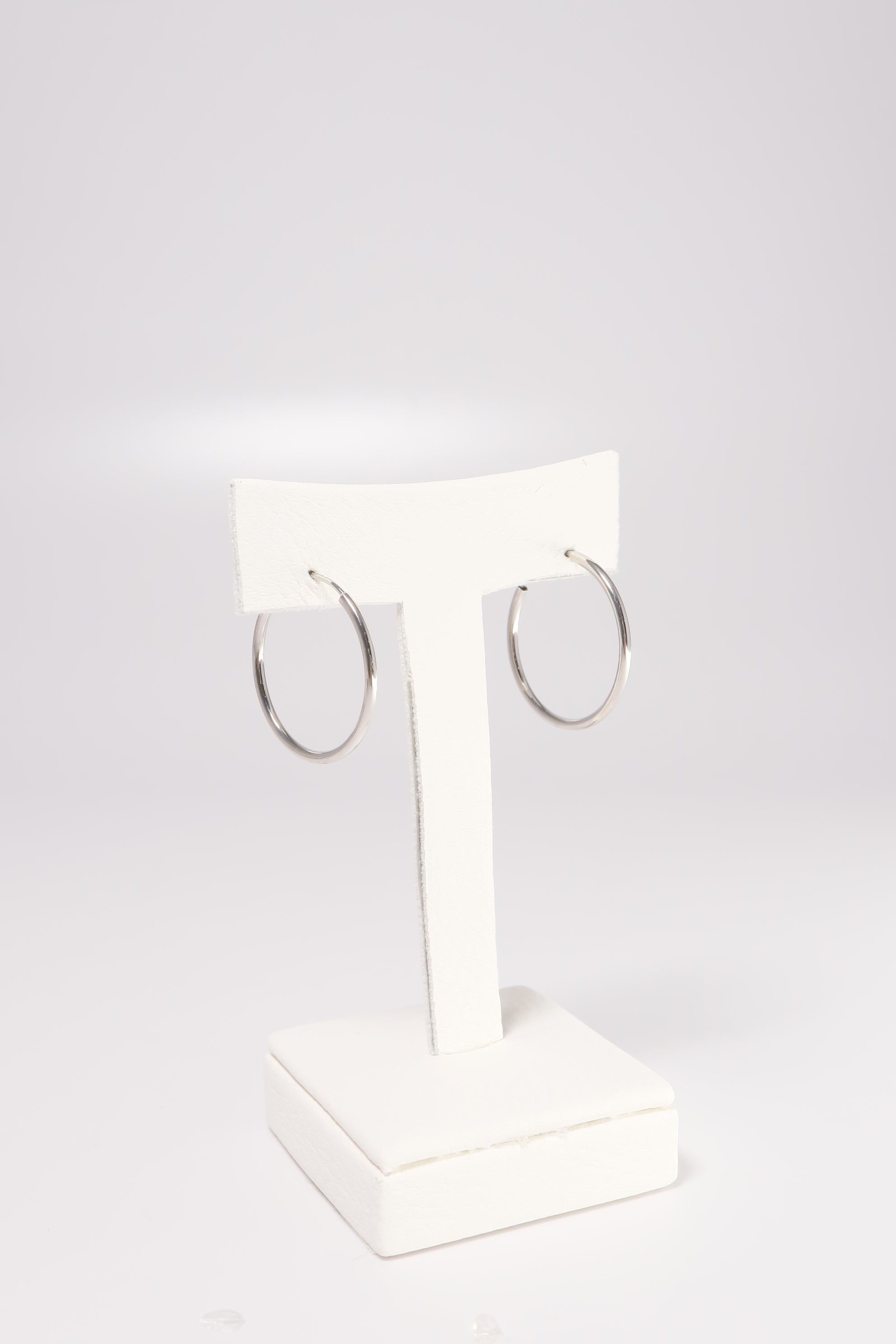 14K Solid White Gold 1.5mm Thickness Endless 25mm Hoop Earring - Pretty At Sam