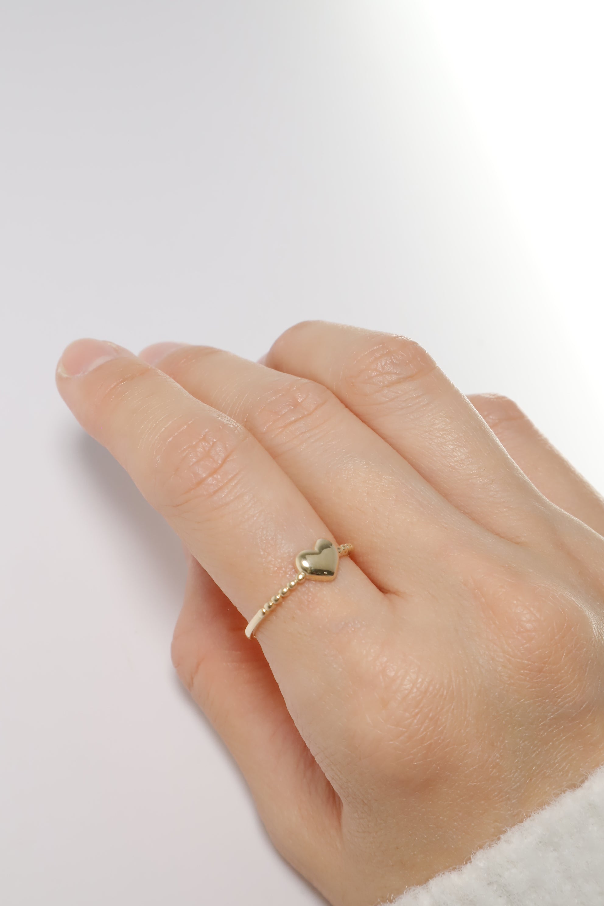 14K Solid Gold 3D Heart Ball Linked Ring - Pretty At Sam