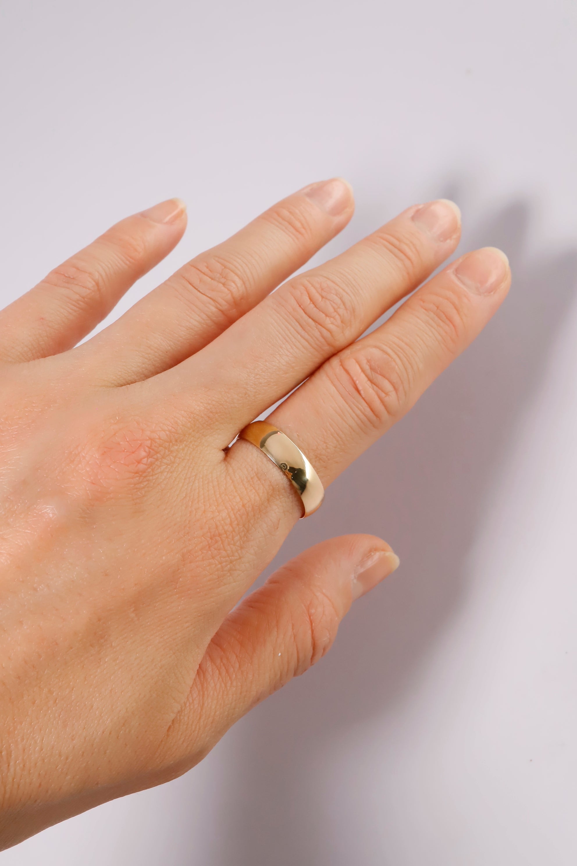 14K Solid Gold 5mm Simple Round Cut Couple Ring - Pretty At Sam