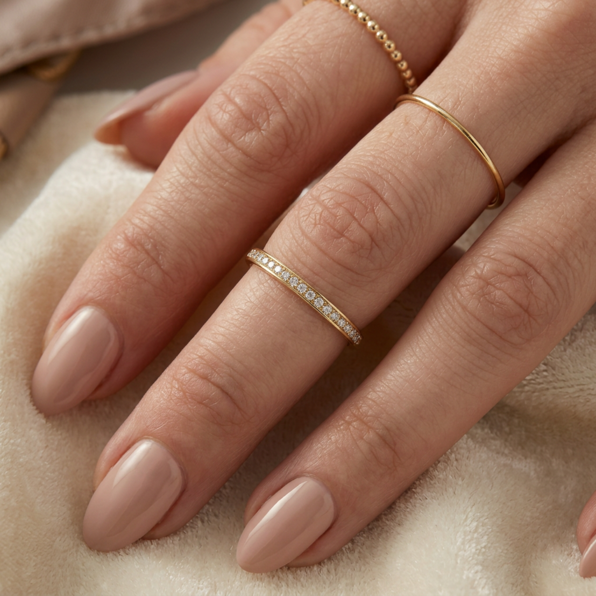2.5mm yellow gold stackable ring with brilliant-cut stone channel