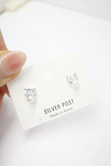 ✨Baguette Square Pearl Stud Earrings – Rhodium & Gold Plated, Hypoallergenic ✨