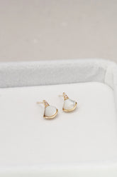 14K Solid Yellow Gold Mother Of Pearl Fan Stud Earring