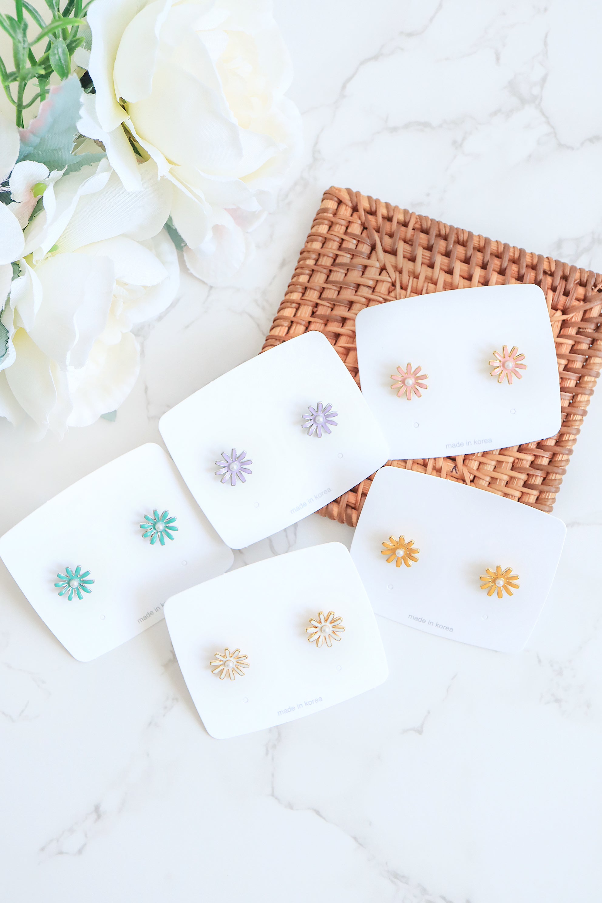 Gold Plated Colorful Daisy Flower Stud Earring - Pretty At Sam