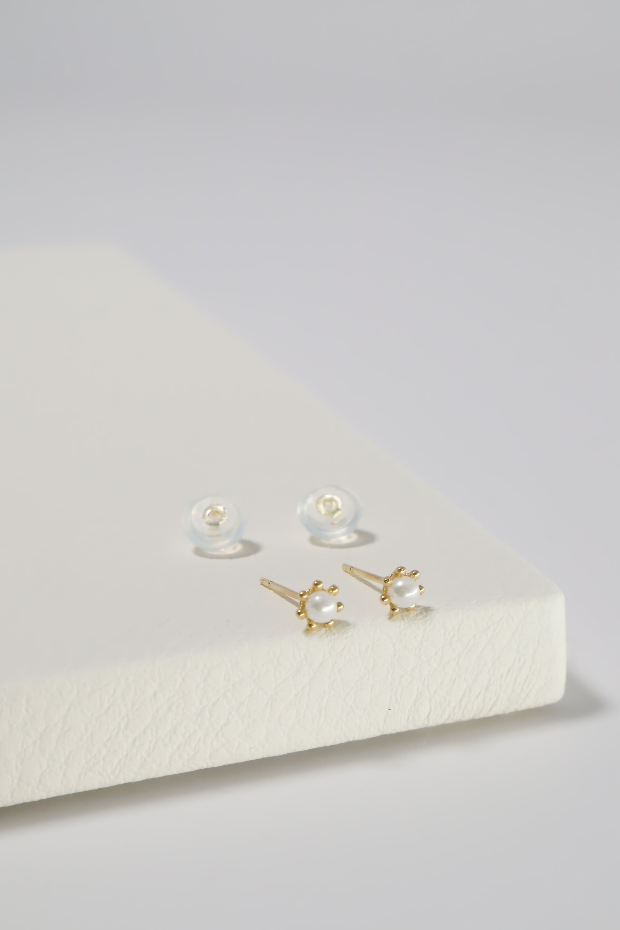 14K Solid Gold XS Pearl Stud Earring - Pretty At Sam