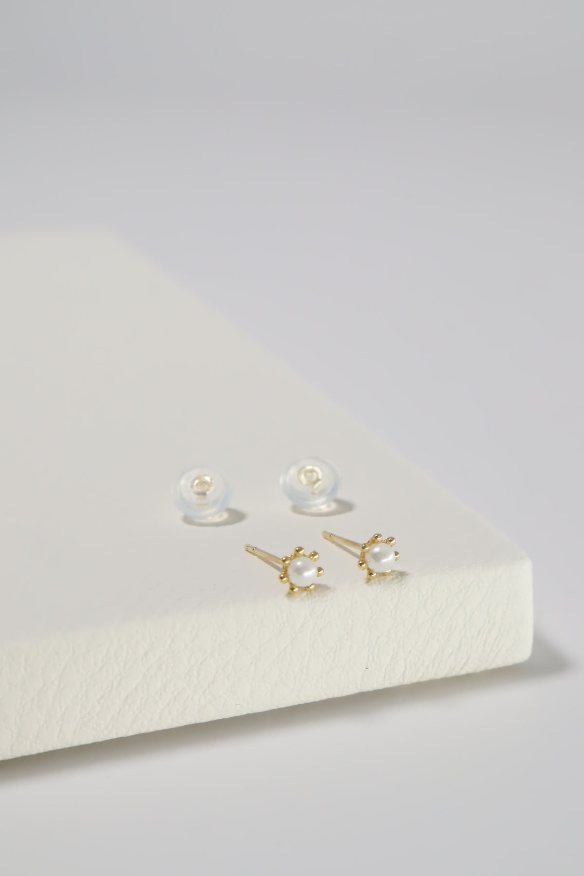 14K Solid Gold XS Pearl Stud Earring - Pretty At Sam