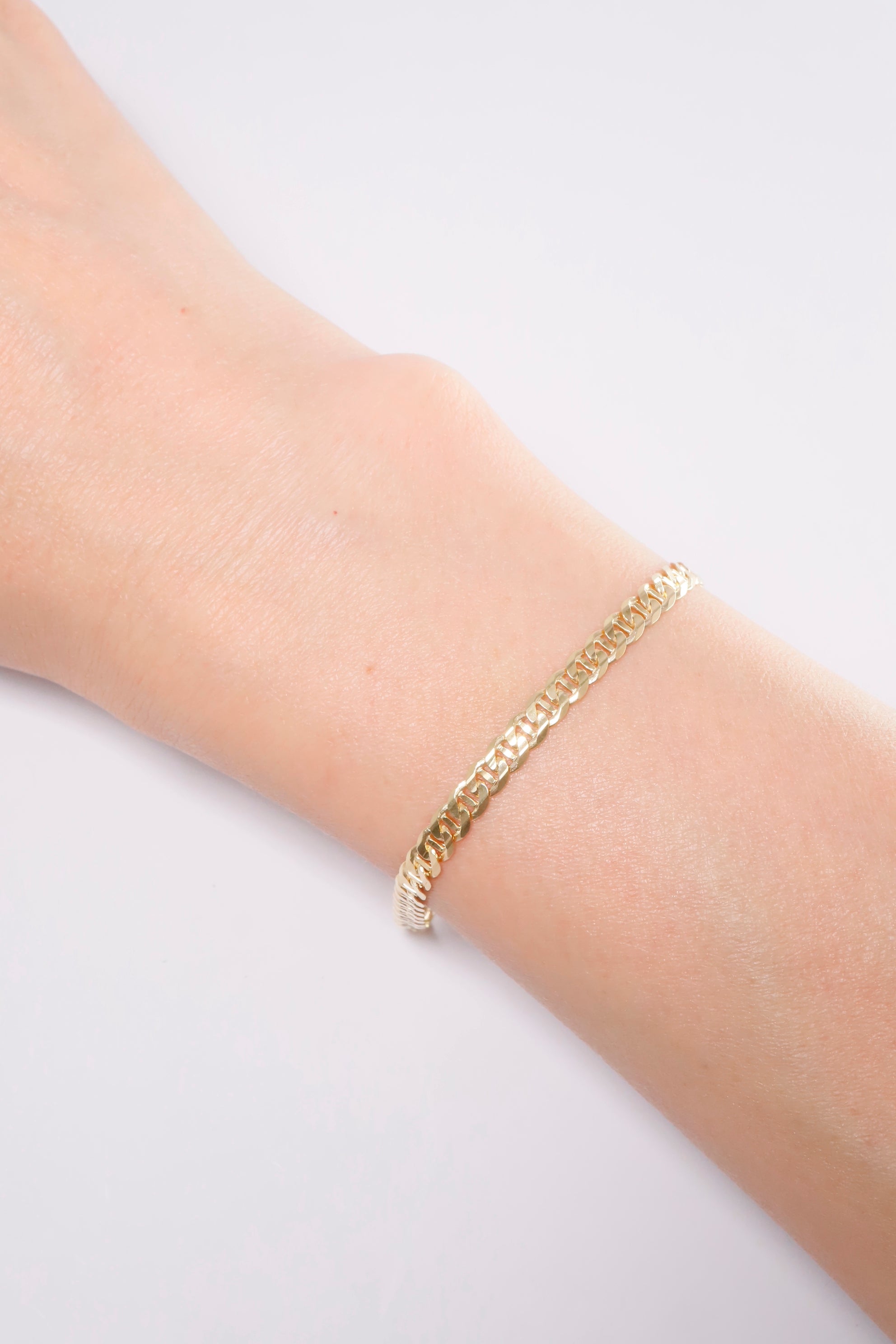 14K Solid Gold Marina Chain Lobster Clasp Bracelet - Pretty At Sam