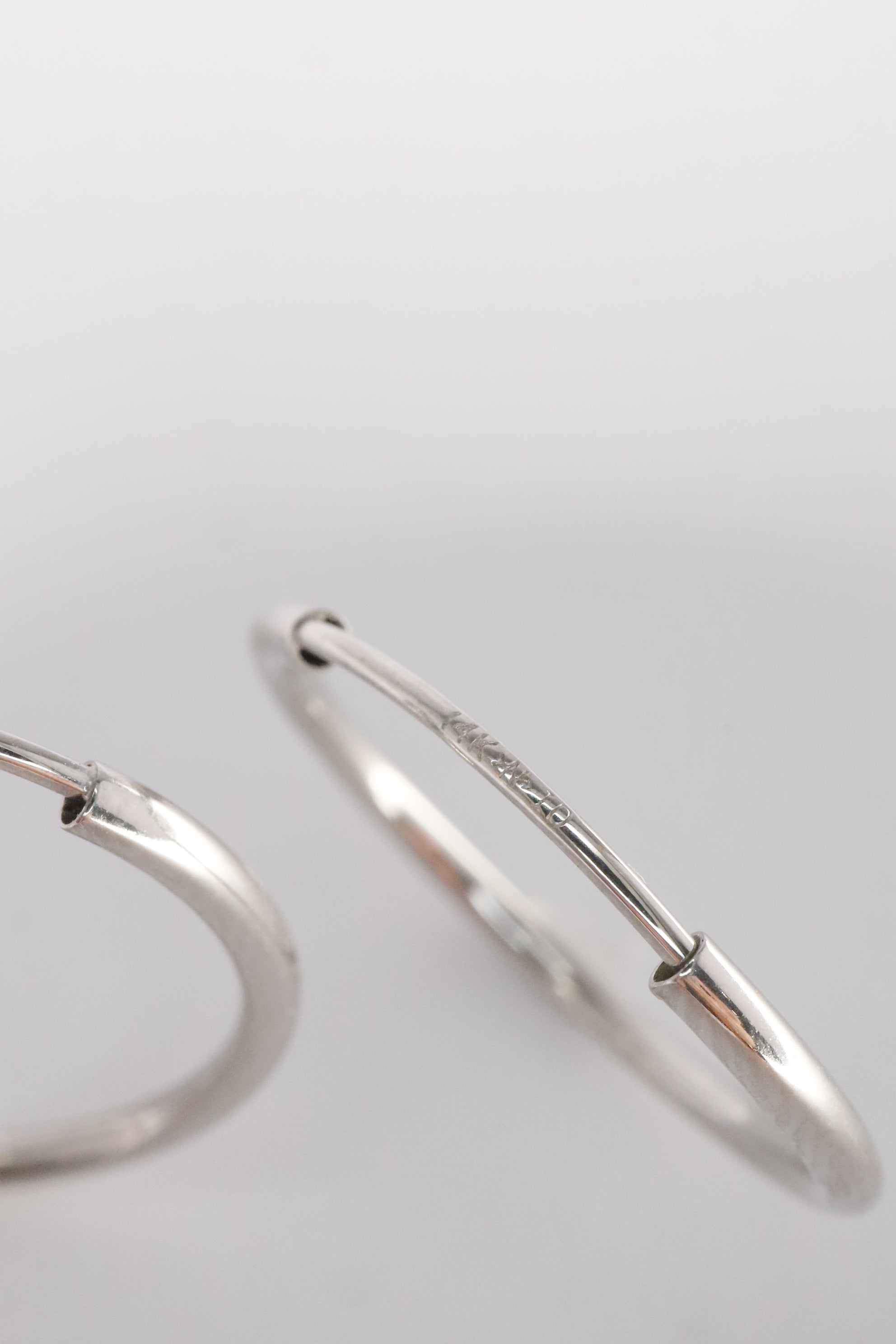 14K Solid White Gold 1.5mm Thickness Endless 20mm Hoop Earring - Pretty At Sam