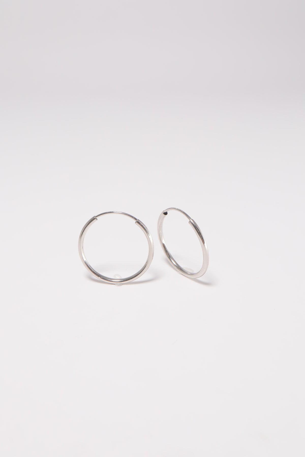 14K Solid White Gold 1.5mm Thickness Endless 20mm Hoop Earring - Pretty At Sam