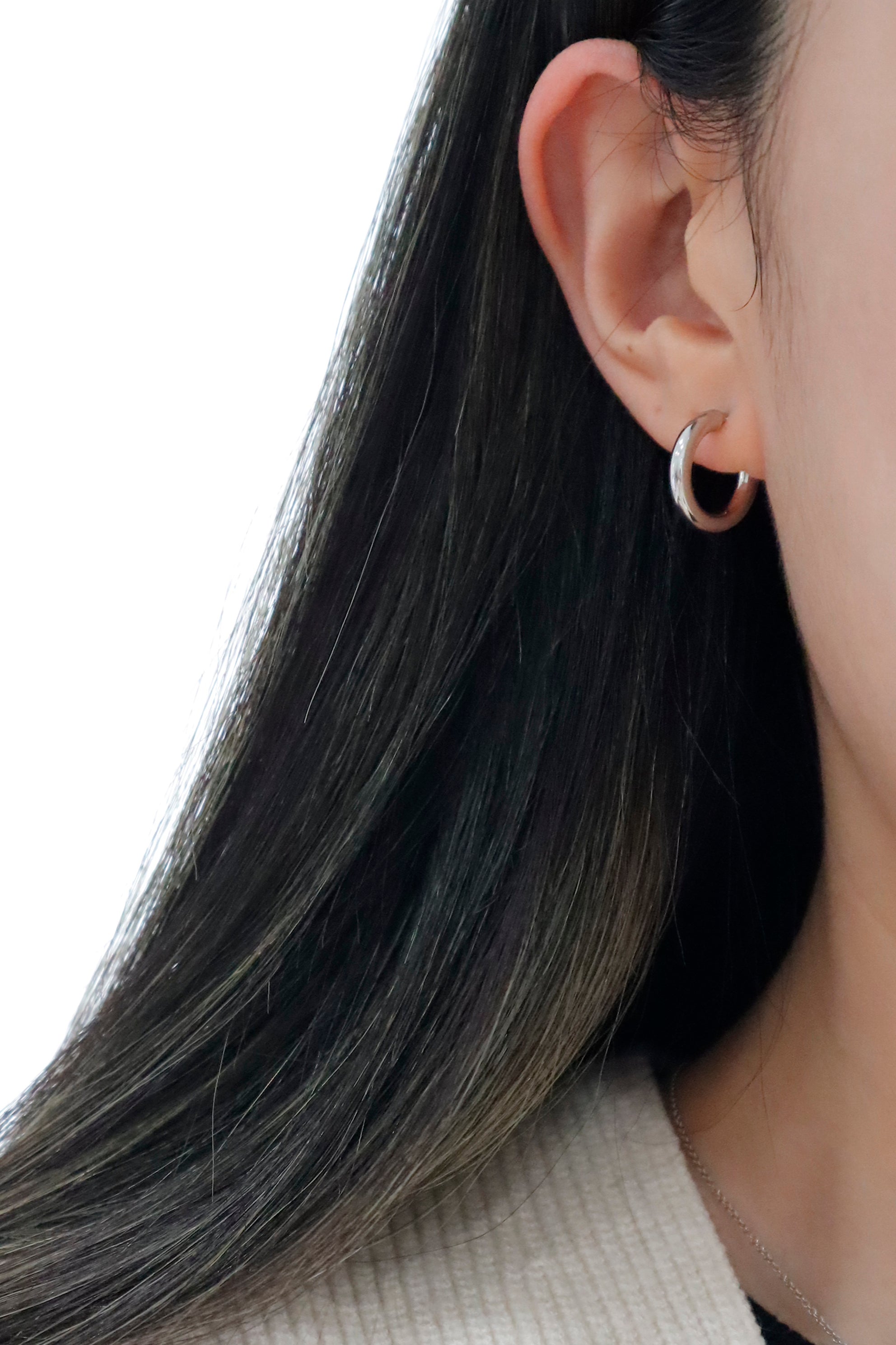 14K Solid White Gold 15mm Chunky Hoop Earring (2mm Thickness) - Pretty At Sam