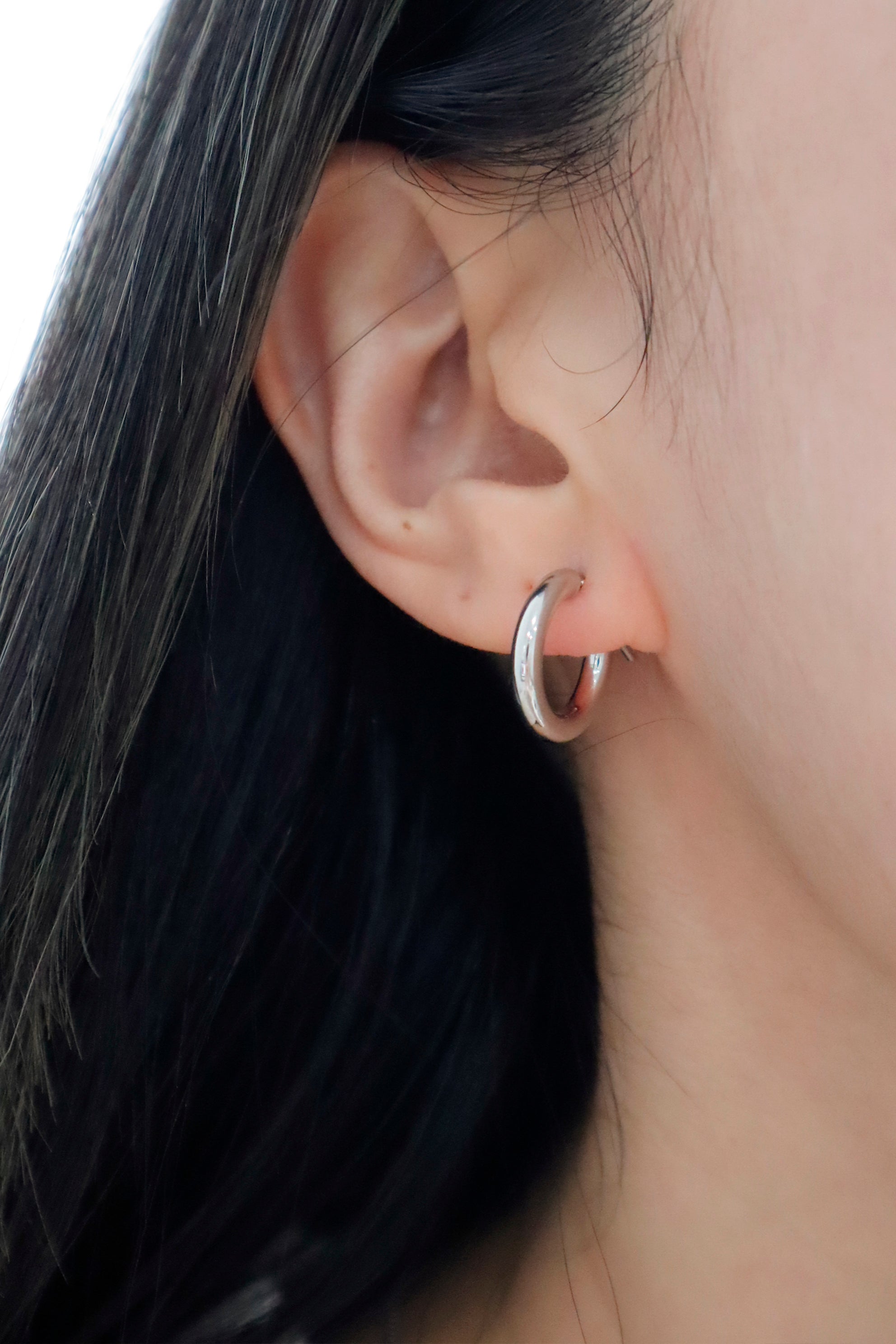 14K Solid White Gold 15mm Chunky Hoop Earring (2mm Thickness) - Pretty At Sam