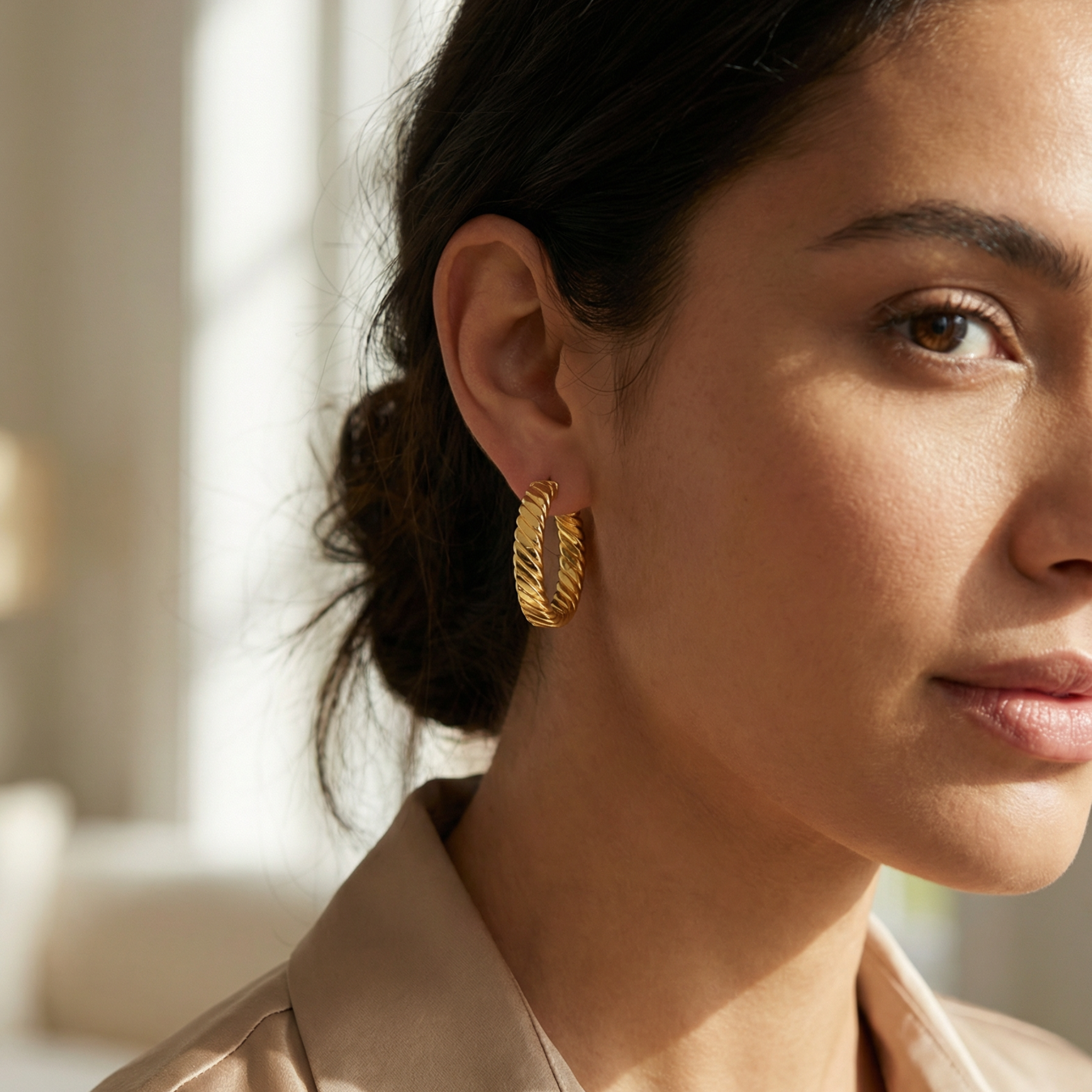 14K Solid Yellow Gold Rope Twist Hoop Earrings – Italian Diamond Cut Textured Hoops model
