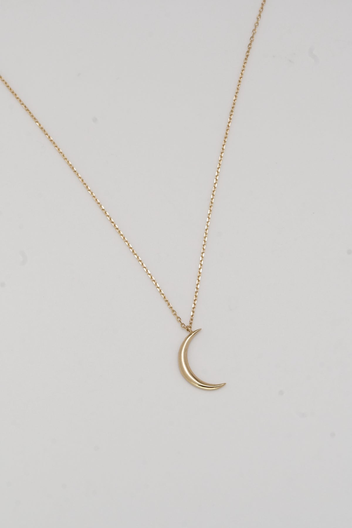 14K Solid Gold Crescent Moon Necklace – Minimalist Elegance