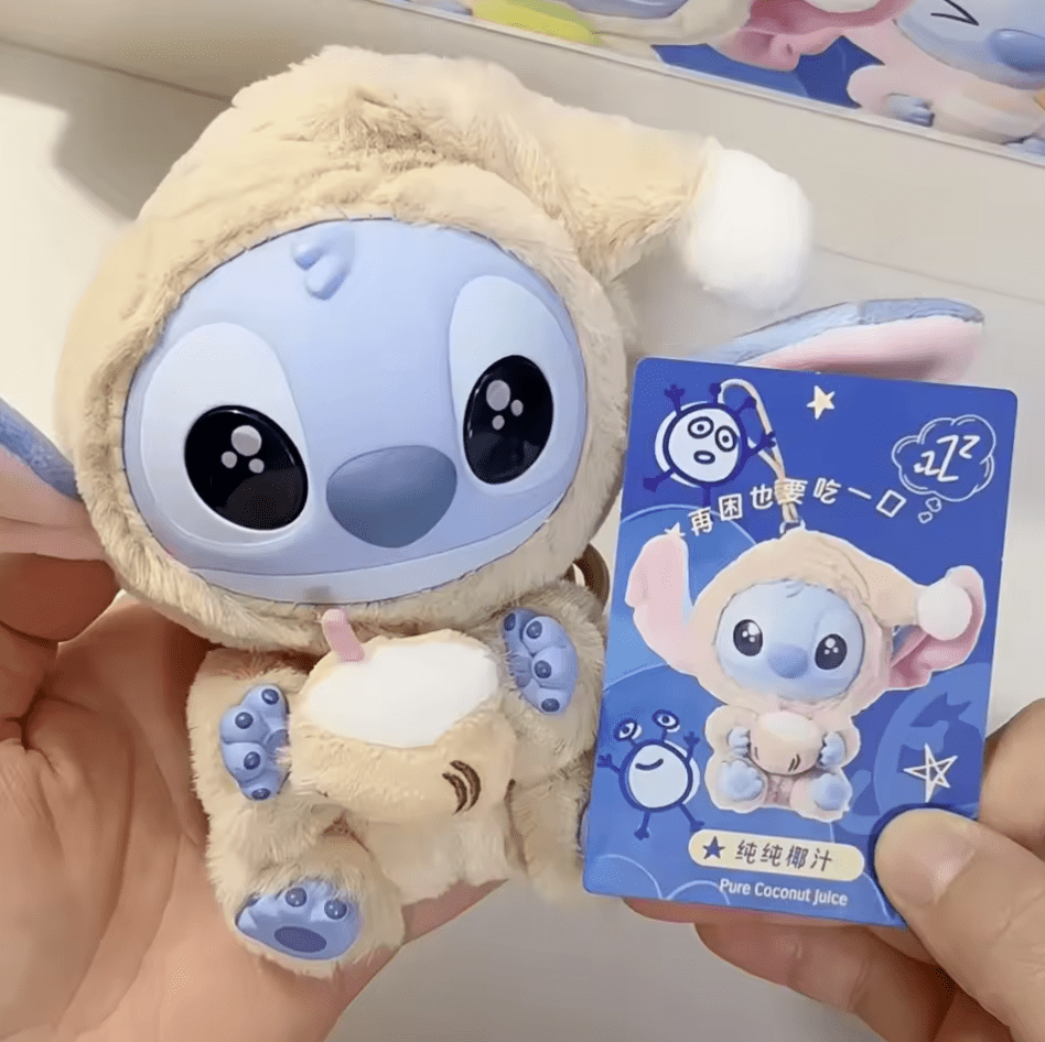 Miniso Stitch “Eat Before Sleep” Vinyl Blind - Box (7″) - Pretty At Sam